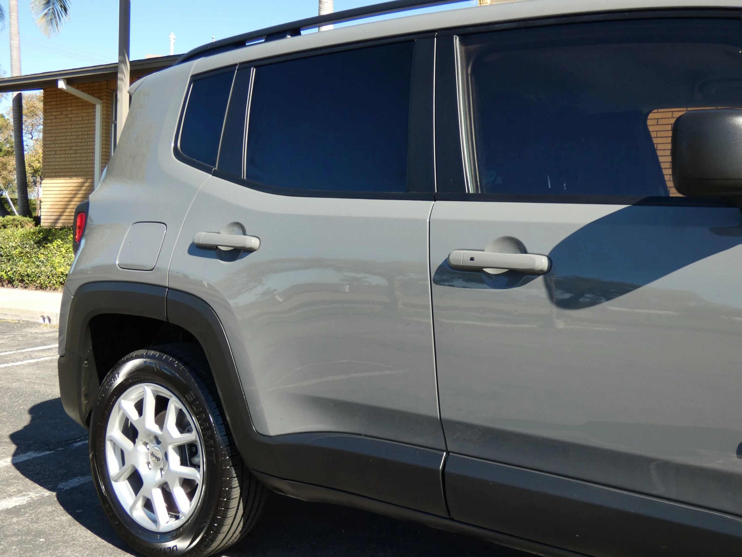 Used 2022 Jeep Renegade Latitude image 7