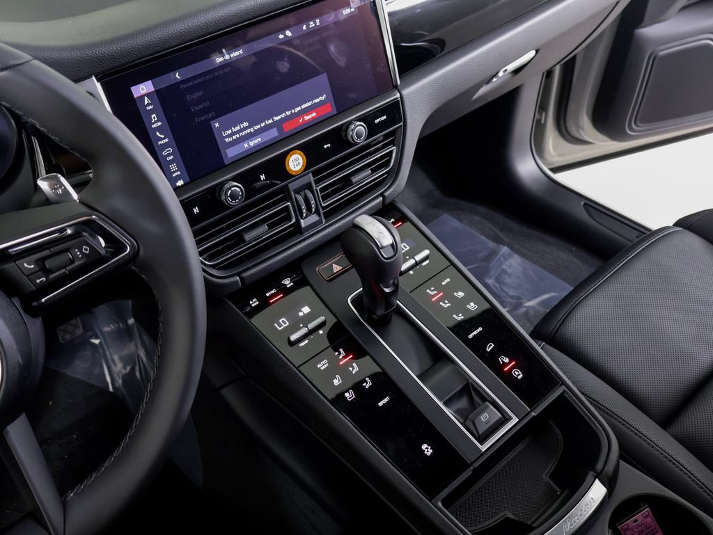 New 2026 Porsche Macan AWD/4WD image 14