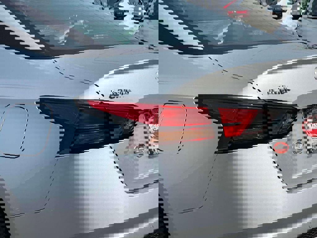 Certified 2024 Nissan Altima 2.5 S image 8