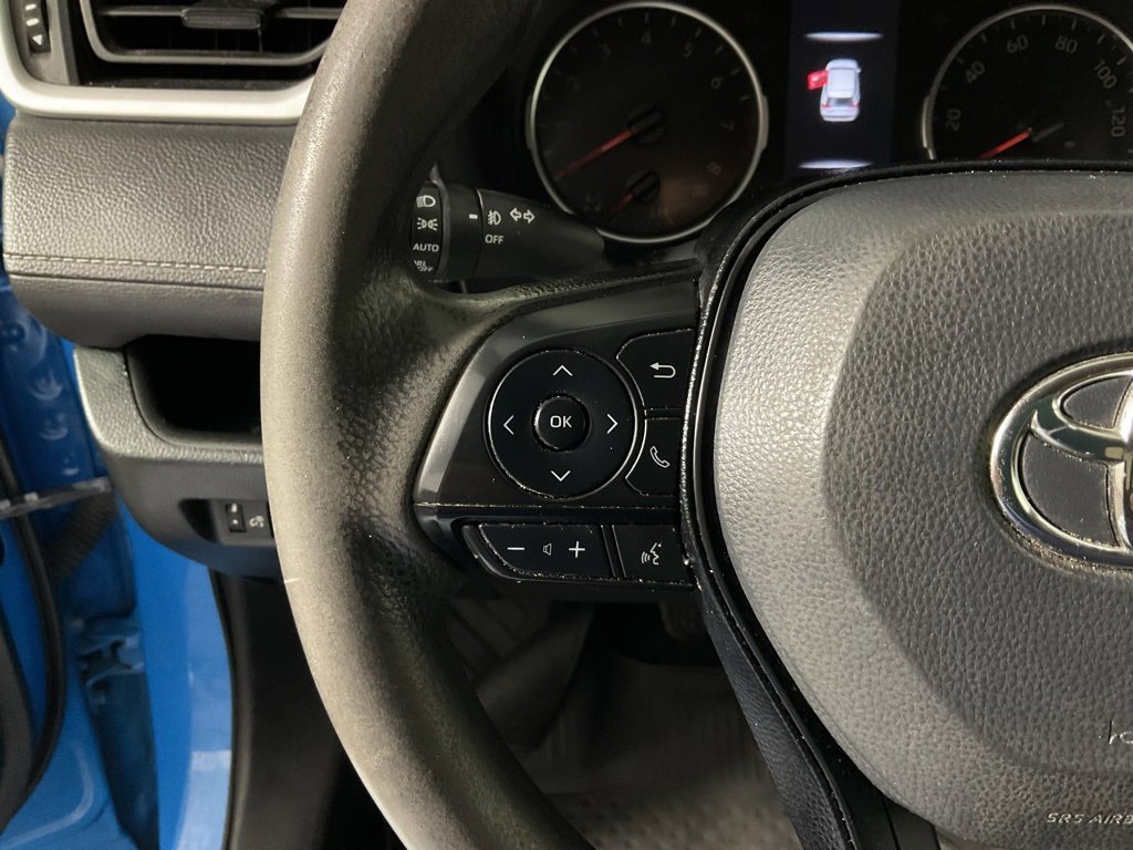 Used 2021 Toyota RAV4 XLE image 19