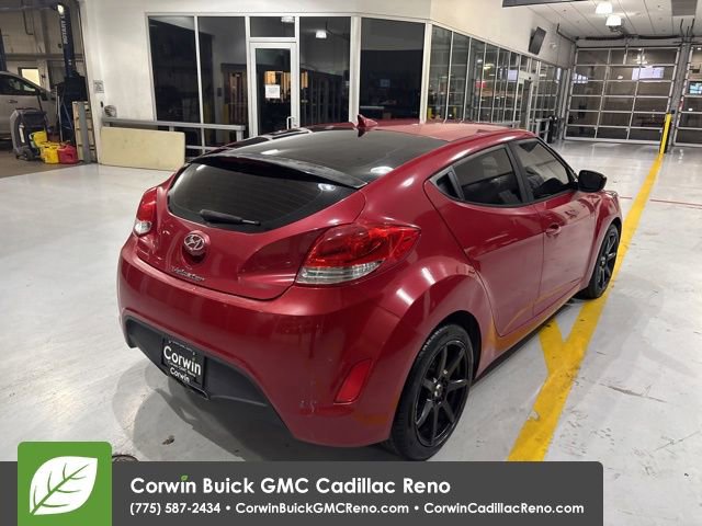 Used 2016 Hyundai Veloster FWD image 8