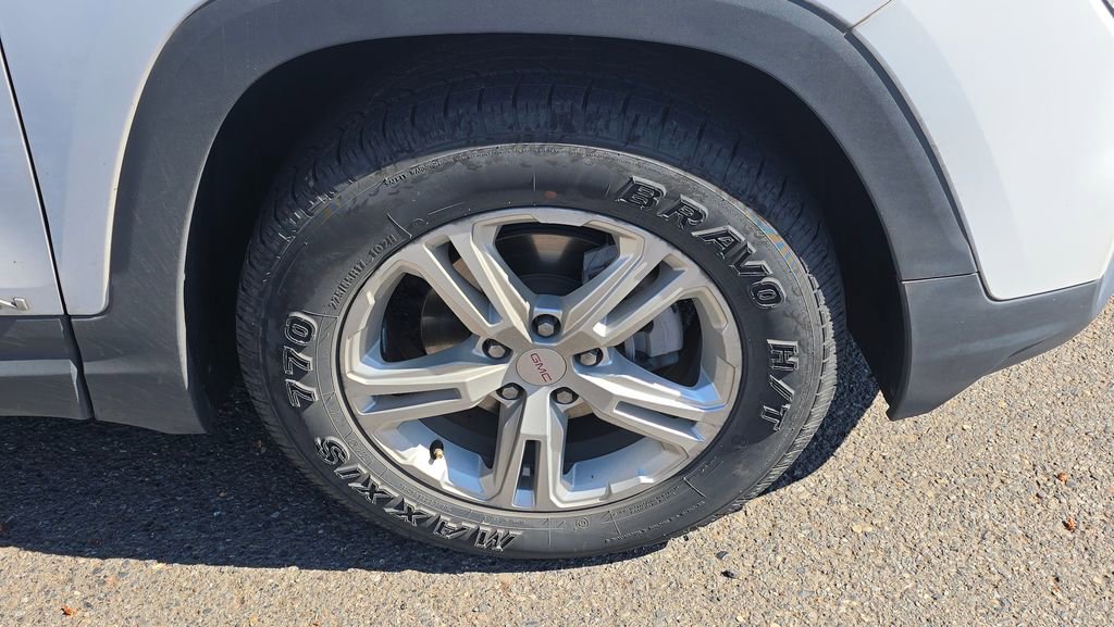 Used 2022 GMC Terrain SLE AWD/4WD image 9