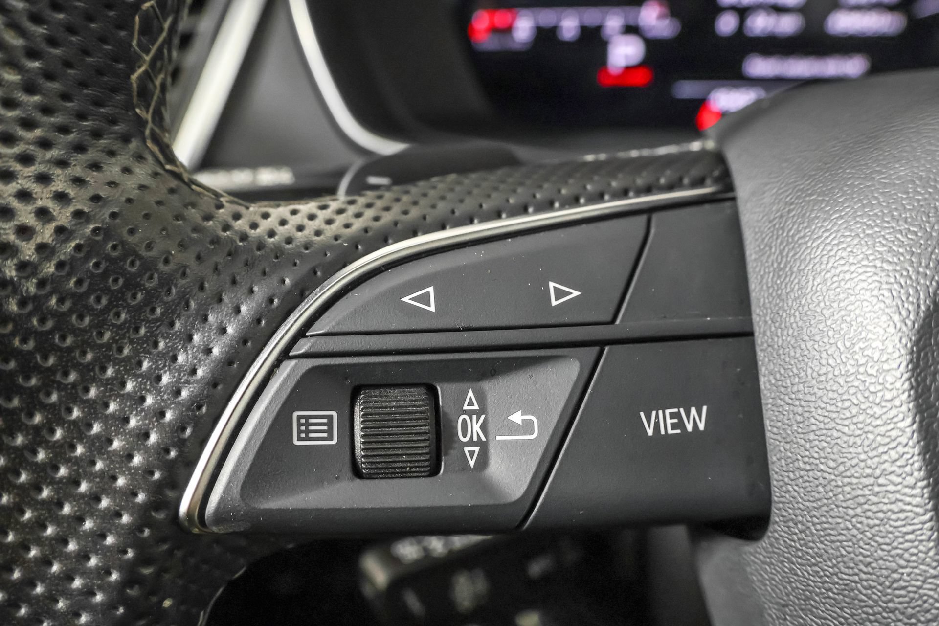 Used 2023 Audi SQ5 Prestige w/ Prestige Package AWD/4WD image 28