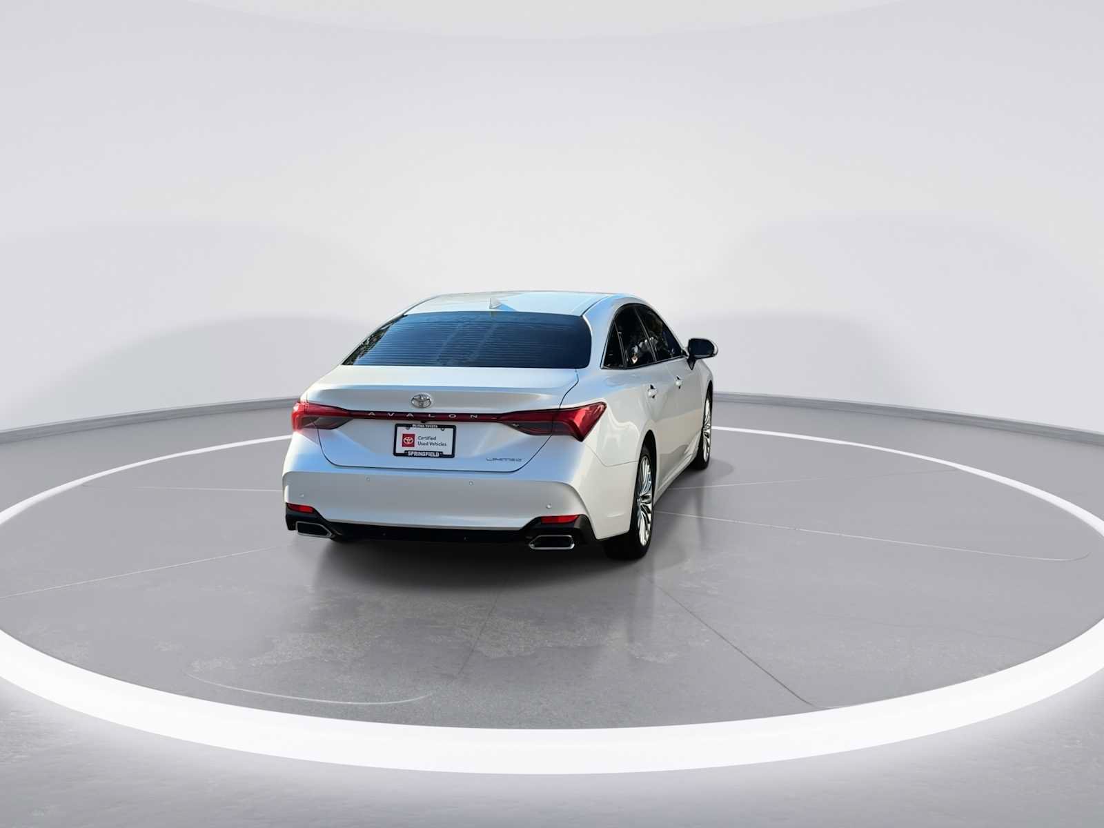 Certified 2020 Toyota Avalon Limited w/ Advanced Safety Package FWD image 7