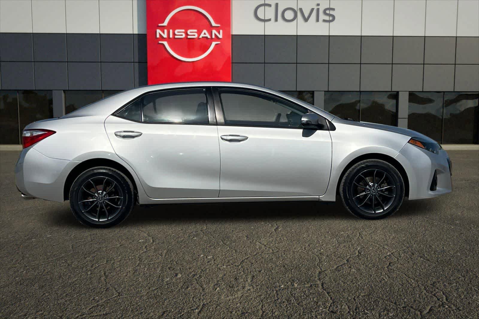 Used 2015 Toyota Corolla S FWD image 9