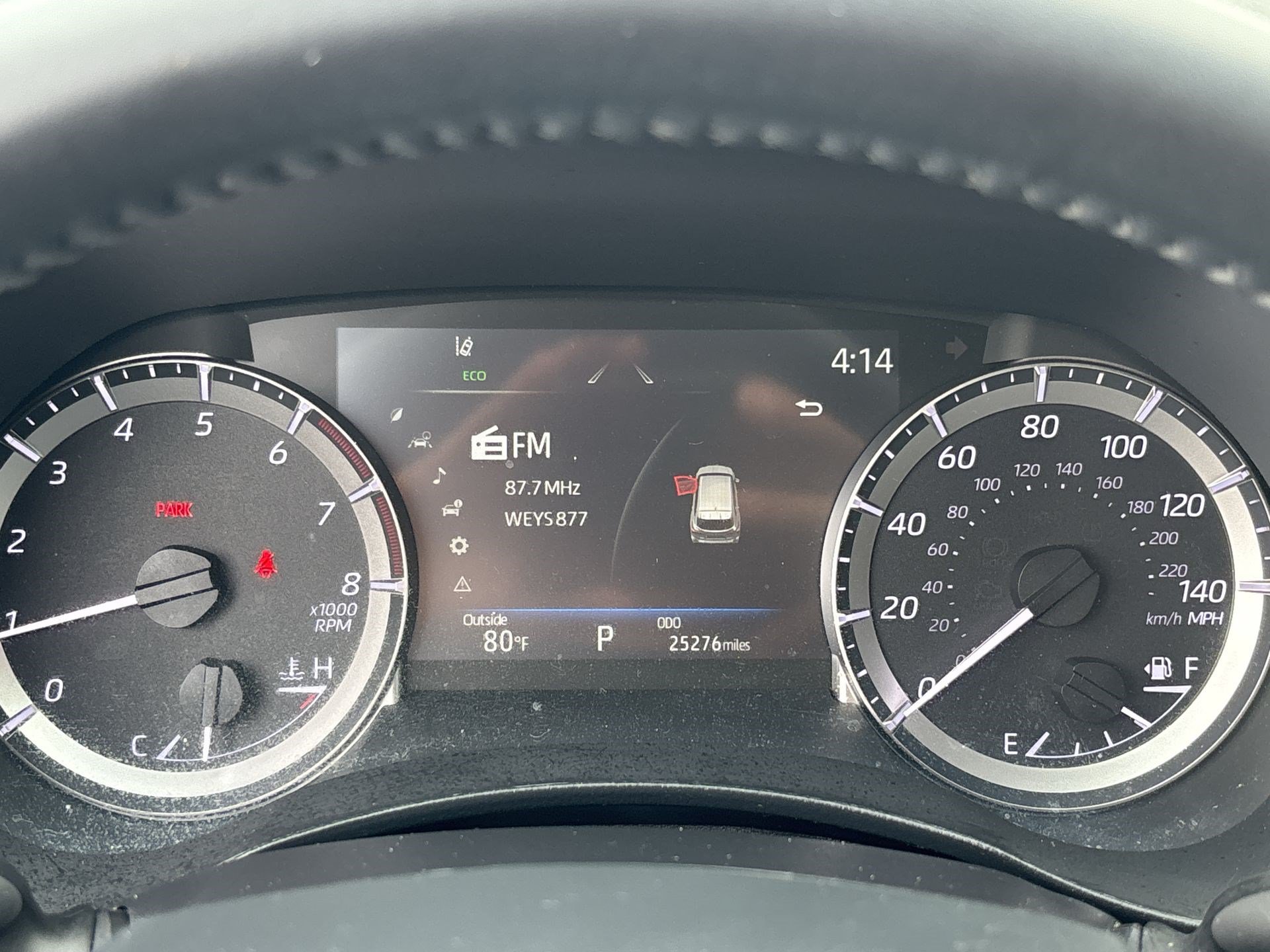 Used 2024 Toyota Highlander XLE FWD image 10
