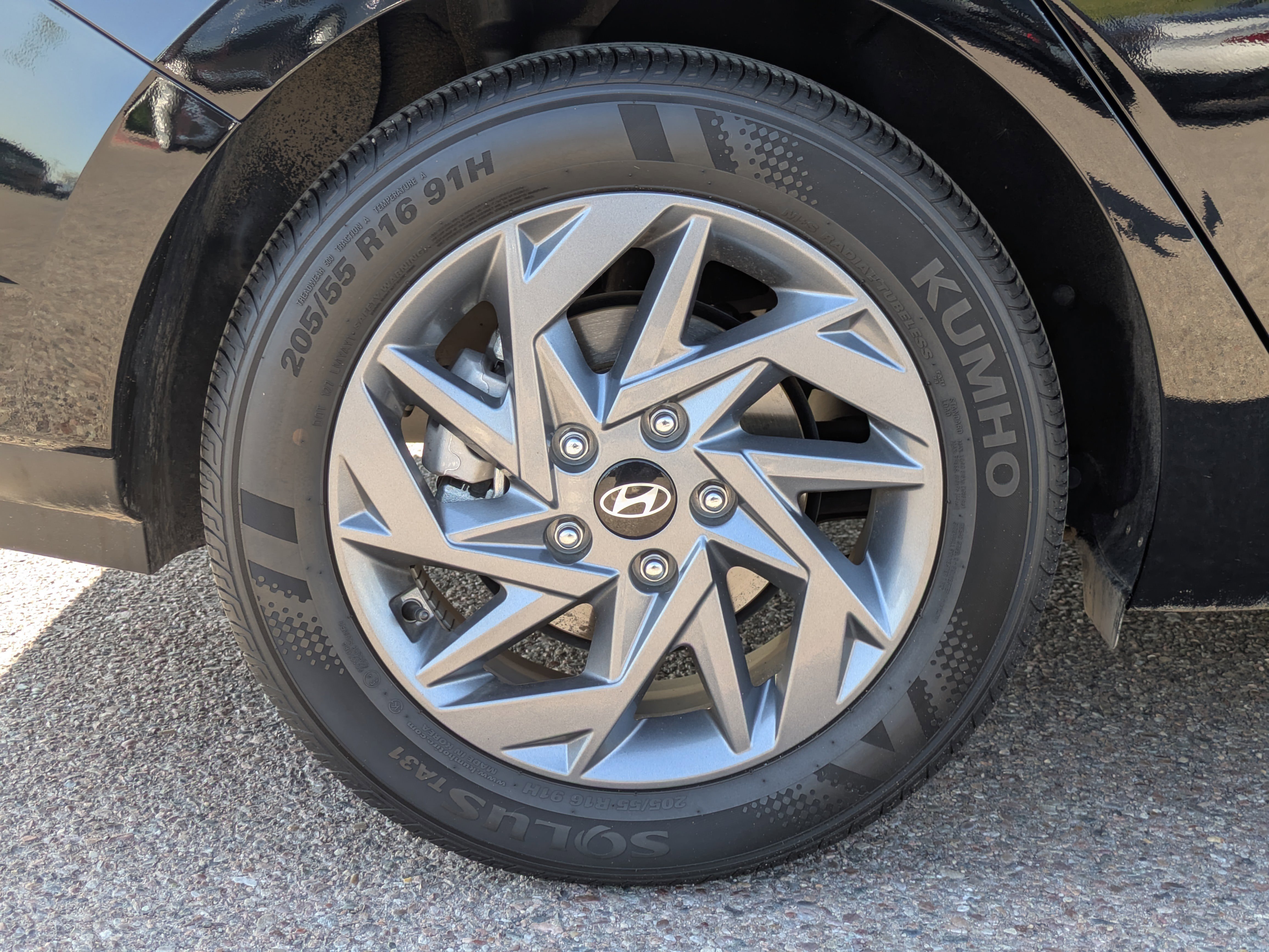 Certified 2024 Hyundai Elantra SEL image 9