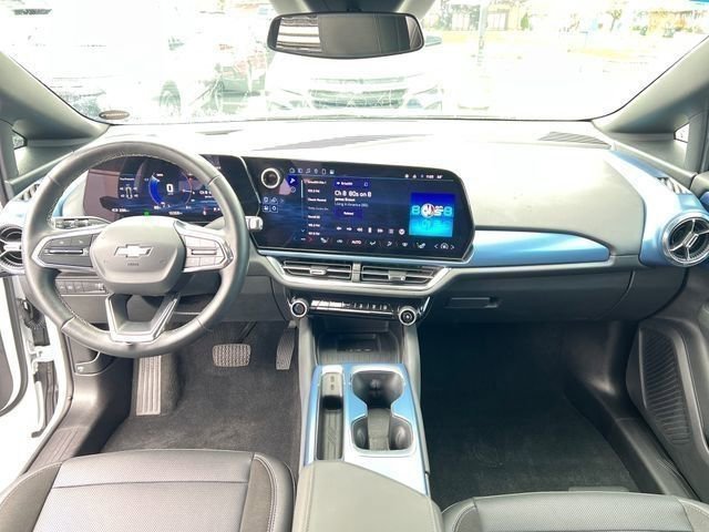 Used 2025 Chevrolet Equinox EV LT w/ Convenience Package image 38