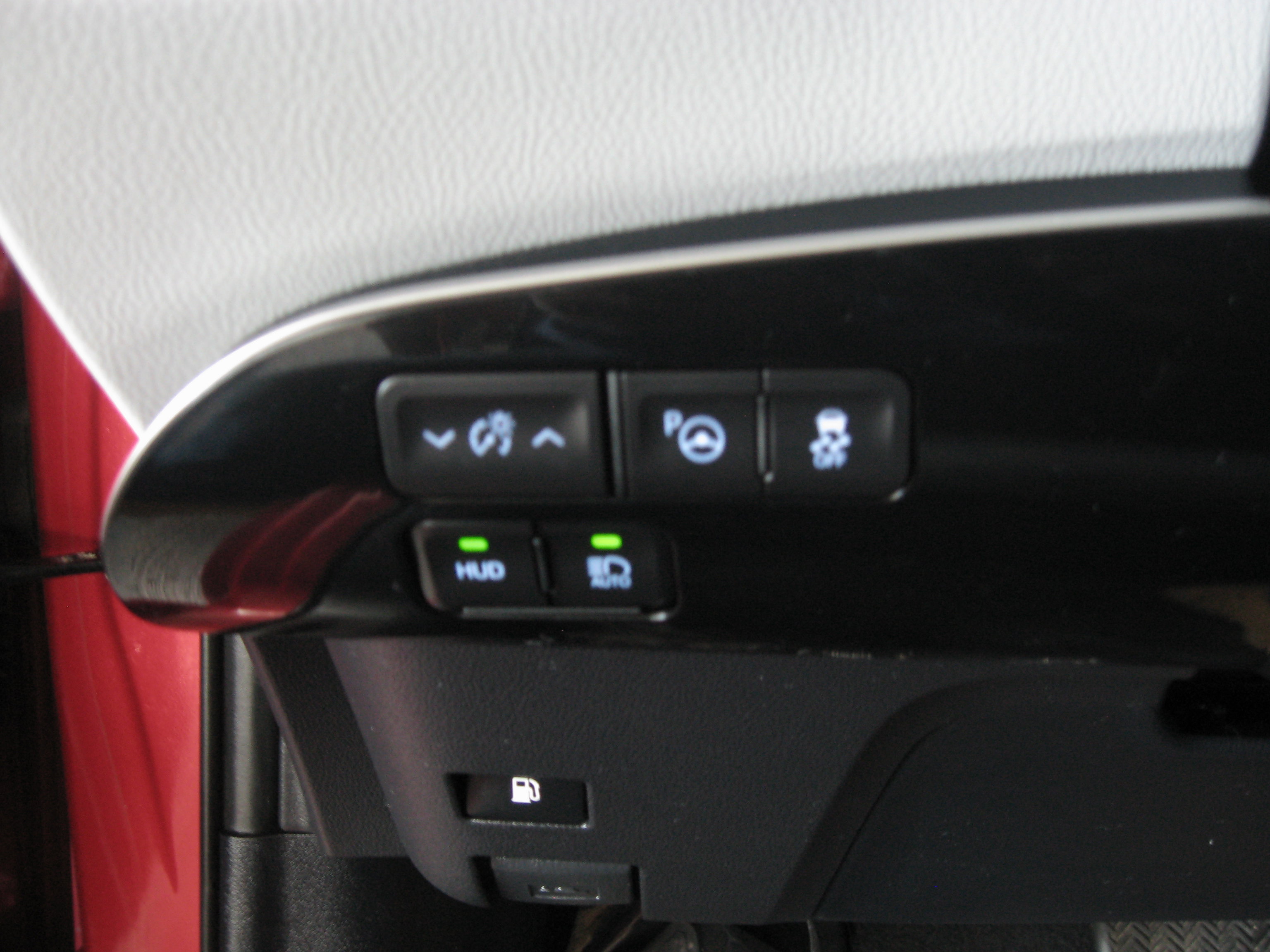 Used 2021 Toyota Prius XLE w/ Advanced Technology Package image 16