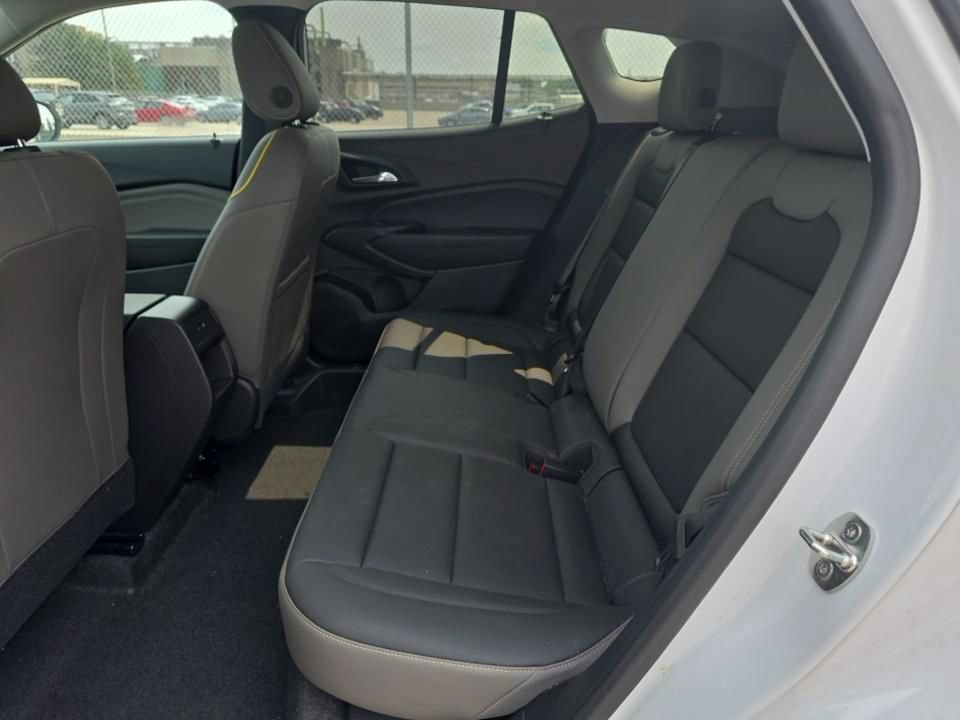 Used 2024 Chevrolet Trax ACTIV FWD image 13