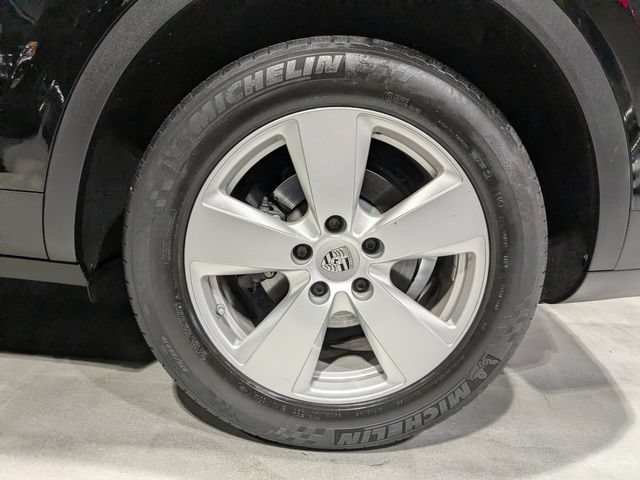 Used 2019 Porsche Cayenne AWD/4WD image 17