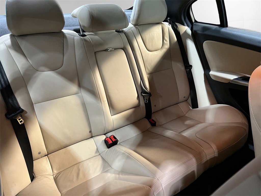 Used 2015 Volvo S60 T5 Premier image 18