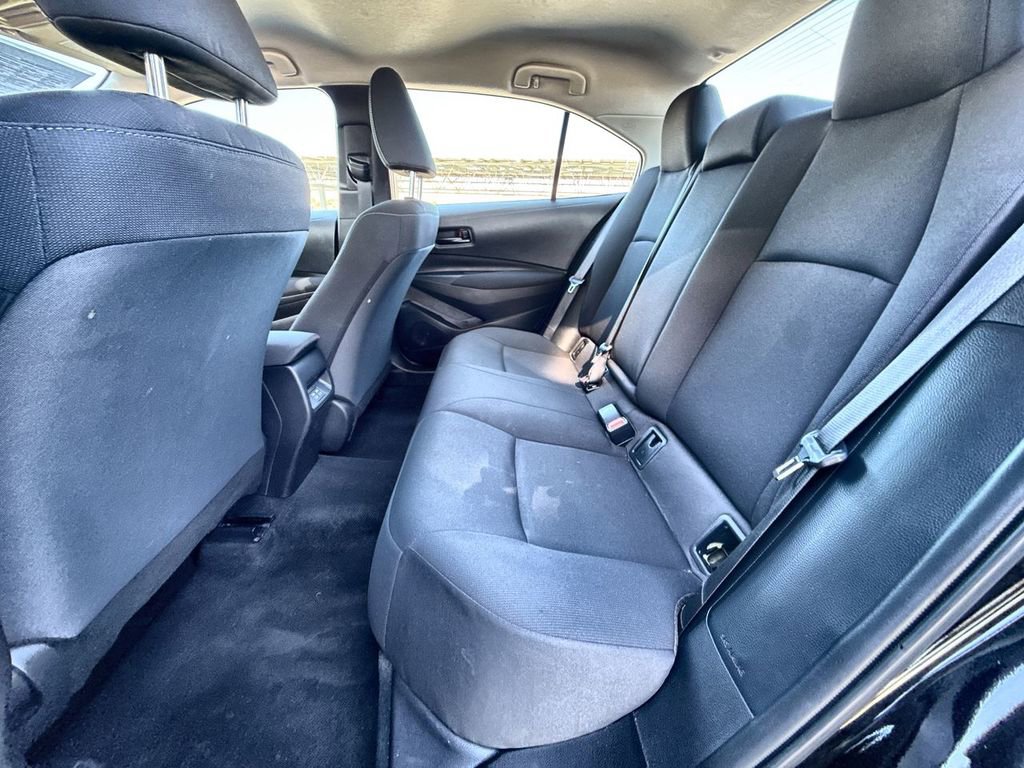 Used 2025 Toyota Corolla LE FWD image 15