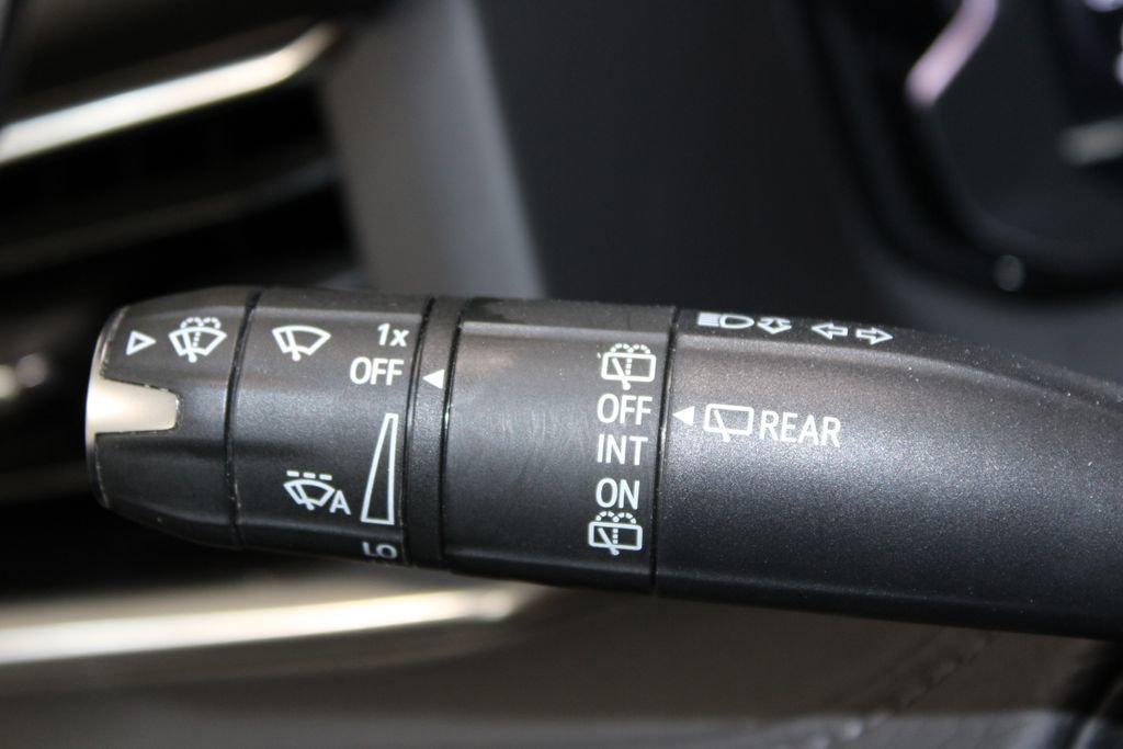 Used 2024 GMC Yukon Denali image 29