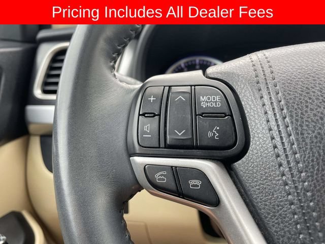 Used 2016 Toyota Highlander Limited FWD image 31