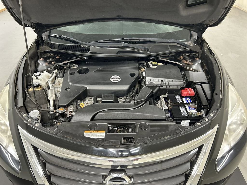 Used 2015 Nissan Altima 2.5 SV FWD image 23