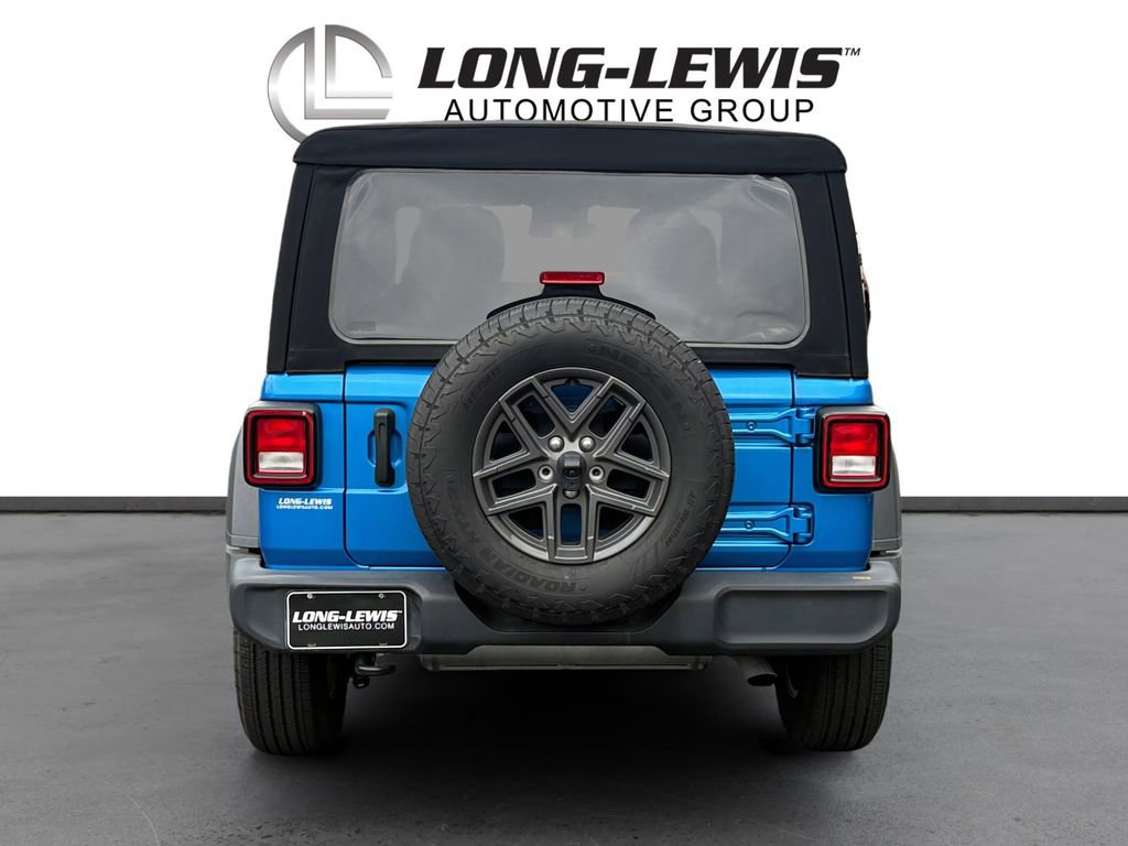 Used 2024 Jeep Wrangler Sport S image 4