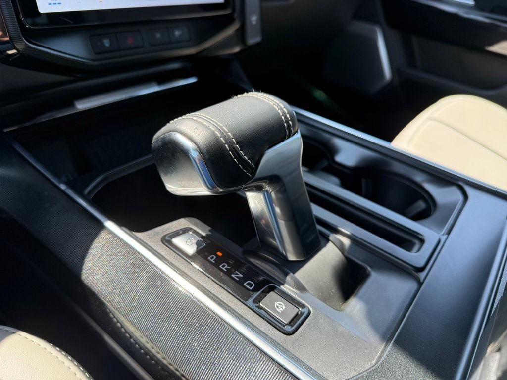 Used 2023 Ford F150 Lightning Platinum AWD/4WD image 20