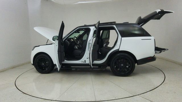 Used 2025 Land Rover Range Rover SE image 73