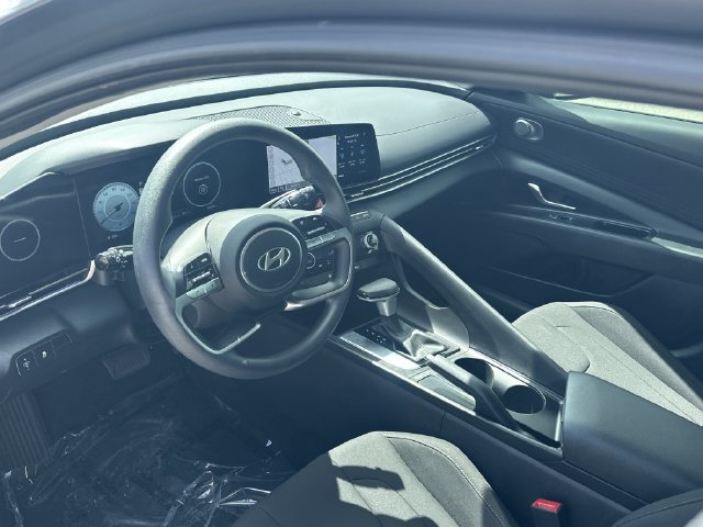 Certified 2024 Hyundai Elantra SEL FWD image 14