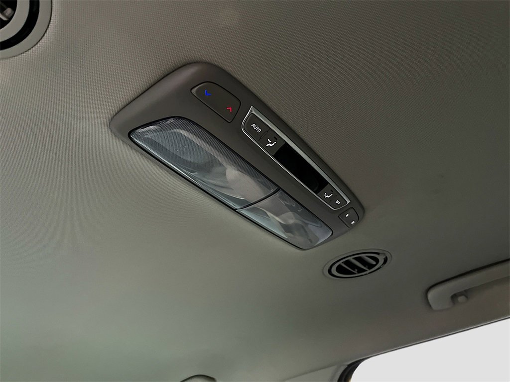 Used 2023 Kia Telluride S image 24