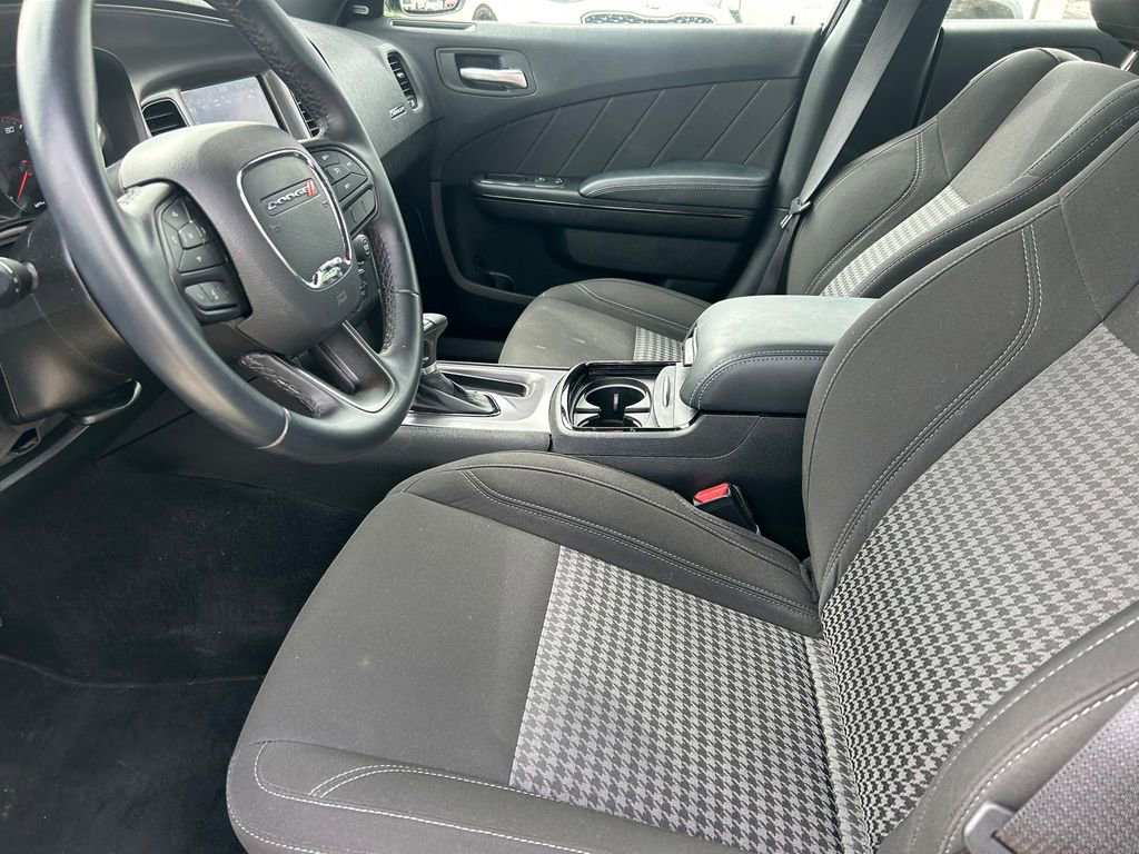 Used 2023 Dodge Charger SXT w/ Blacktop Package RWD image 11