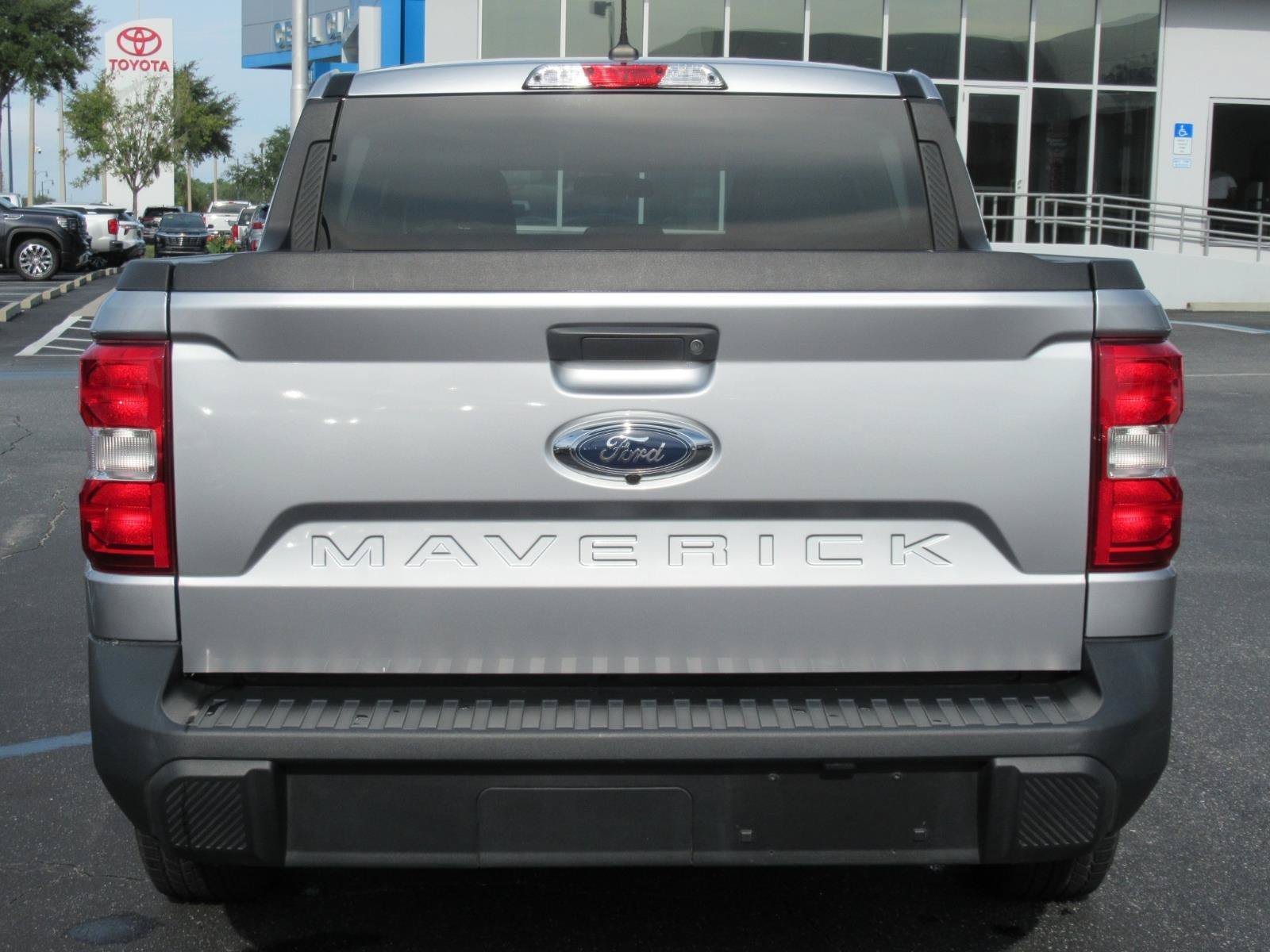 Used 2022 Ford Maverick XL FWD image 8