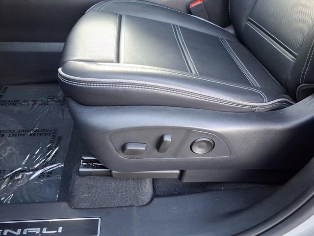 Used 2025 GMC Sierra EV Denali image 15