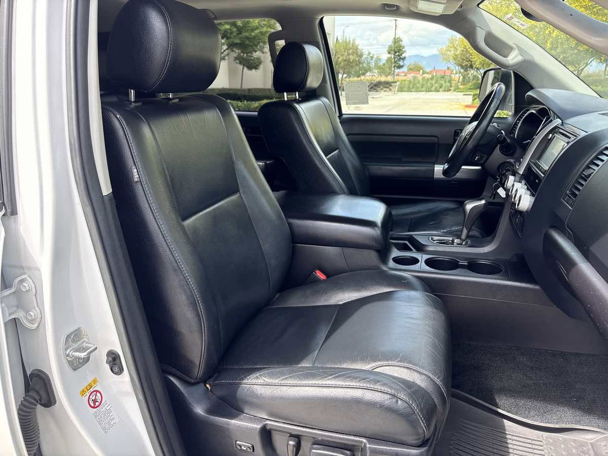 Used 2018 Toyota Sequoia TRD Sport image 19