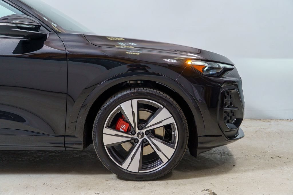 New 2026 Audi SQ5 Premium Plus AWD/4WD image 12