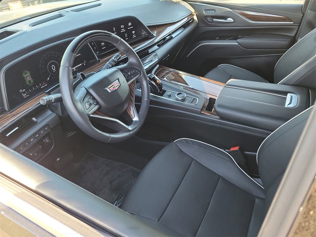 Certified 2023 Cadillac Escalade Premium Luxury w/ Performance Package image 10