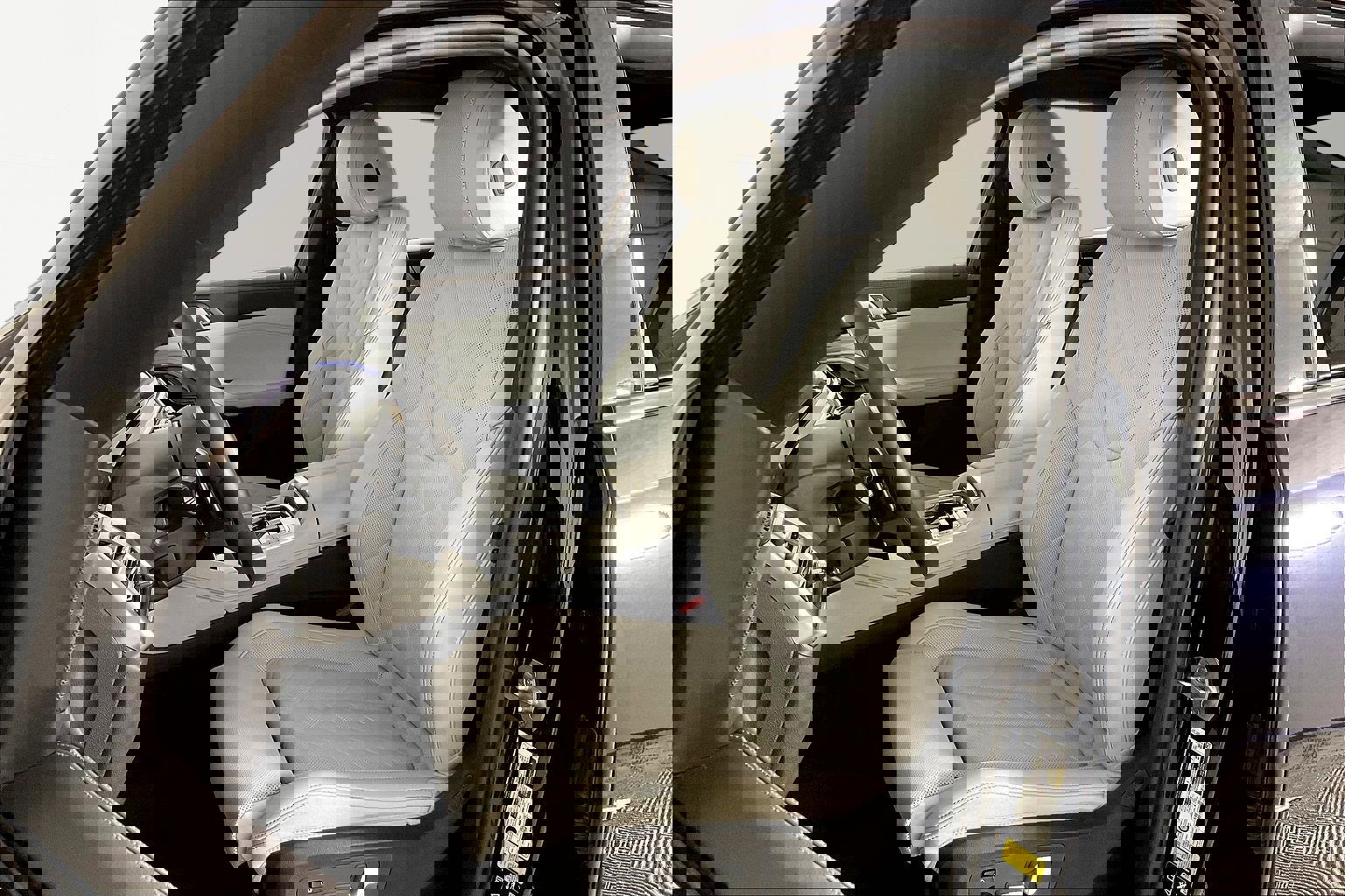 Certified 2024 BMW X6 xDrive40i w/ M Sport Professional Package image 25