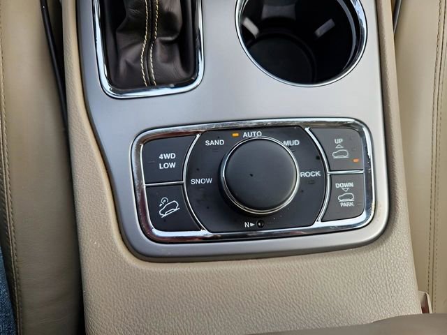 Used 2018 Jeep Grand Cherokee Overland image 29