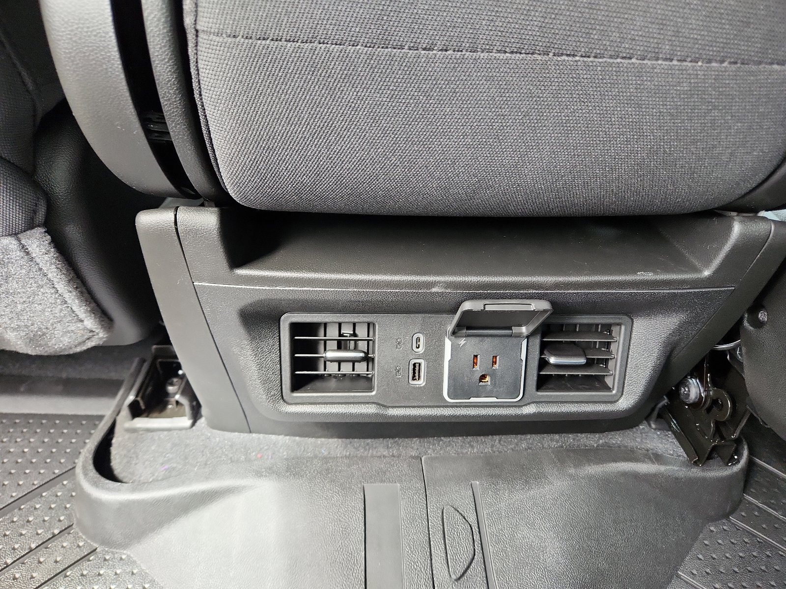 New 2026 Chevrolet Silverado 1500 RST w/ RST Select Package AWD/4WD image 10