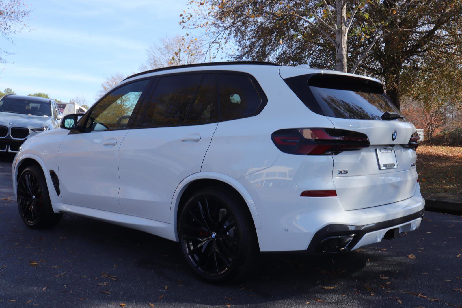 New 2026 BMW X5 M60i image 5