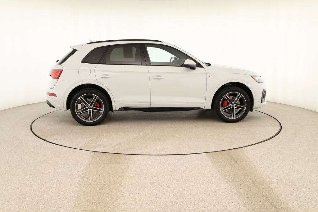Certified 2025 Audi Q5 e Premium Plus w/ Premium Plus Package image 8