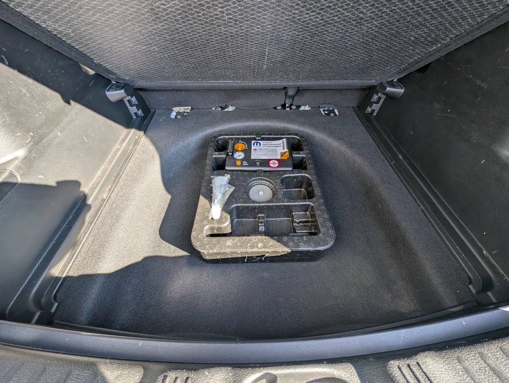 Used 2019 Jeep Compass Latitude AWD/4WD image 43