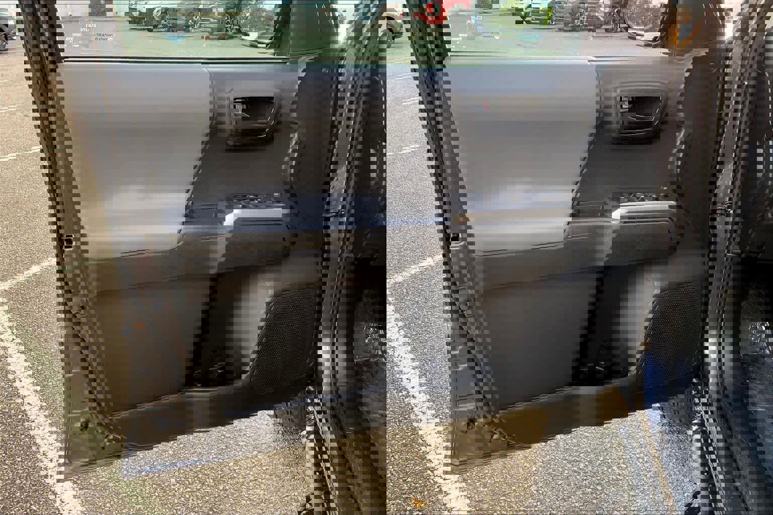 Used 2023 Toyota Tacoma SR5 w/ Technology Package image 21