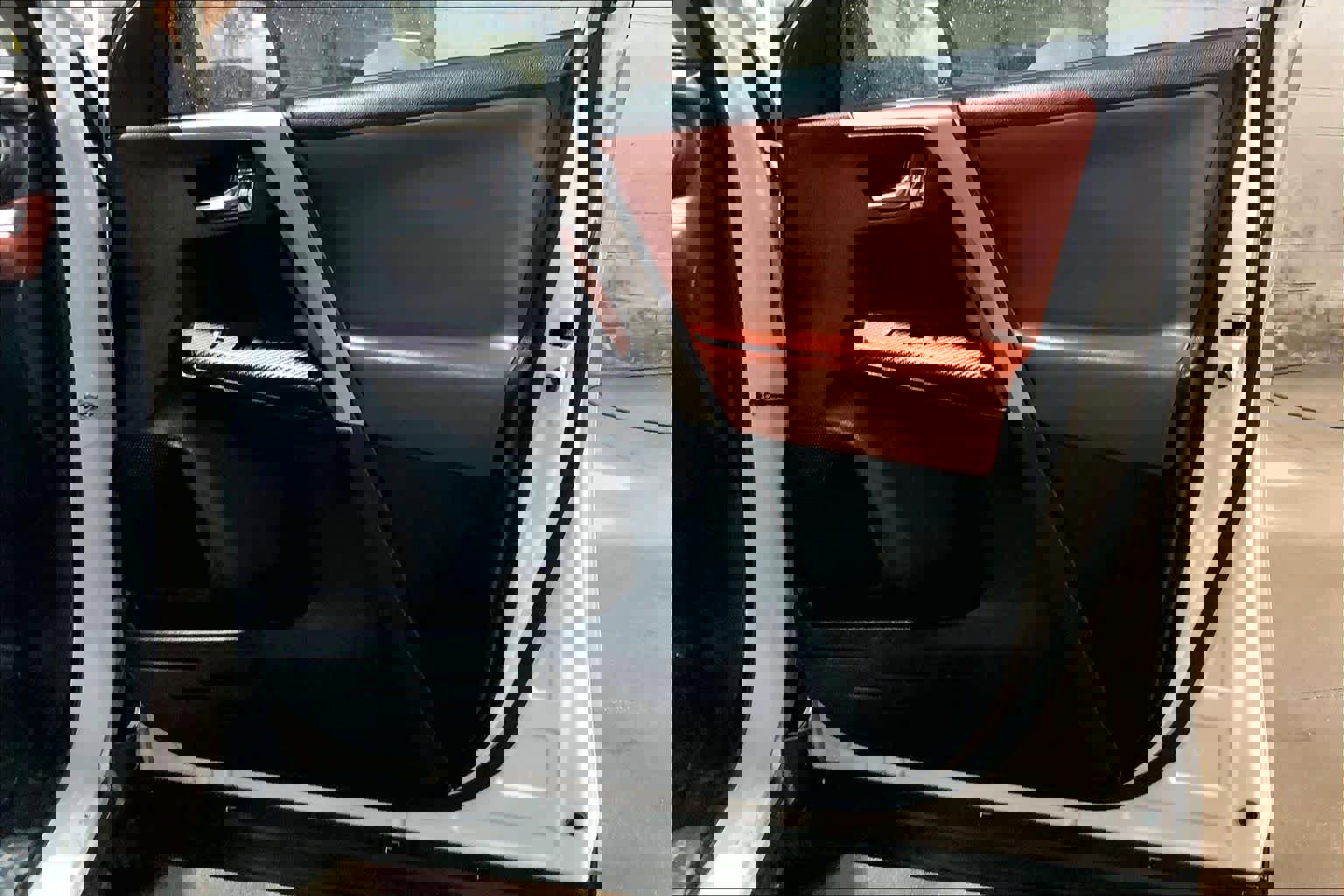 Used 2015 Toyota RAV4 Limited w/ Technology Package image 23