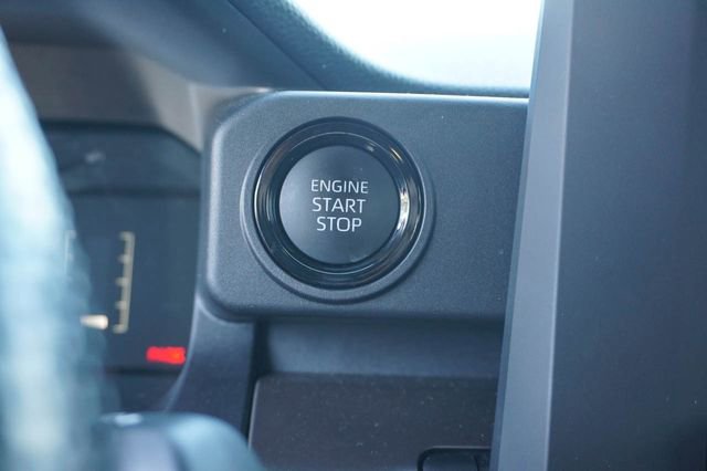 Used 2025 Toyota Tacoma SR5 image 15