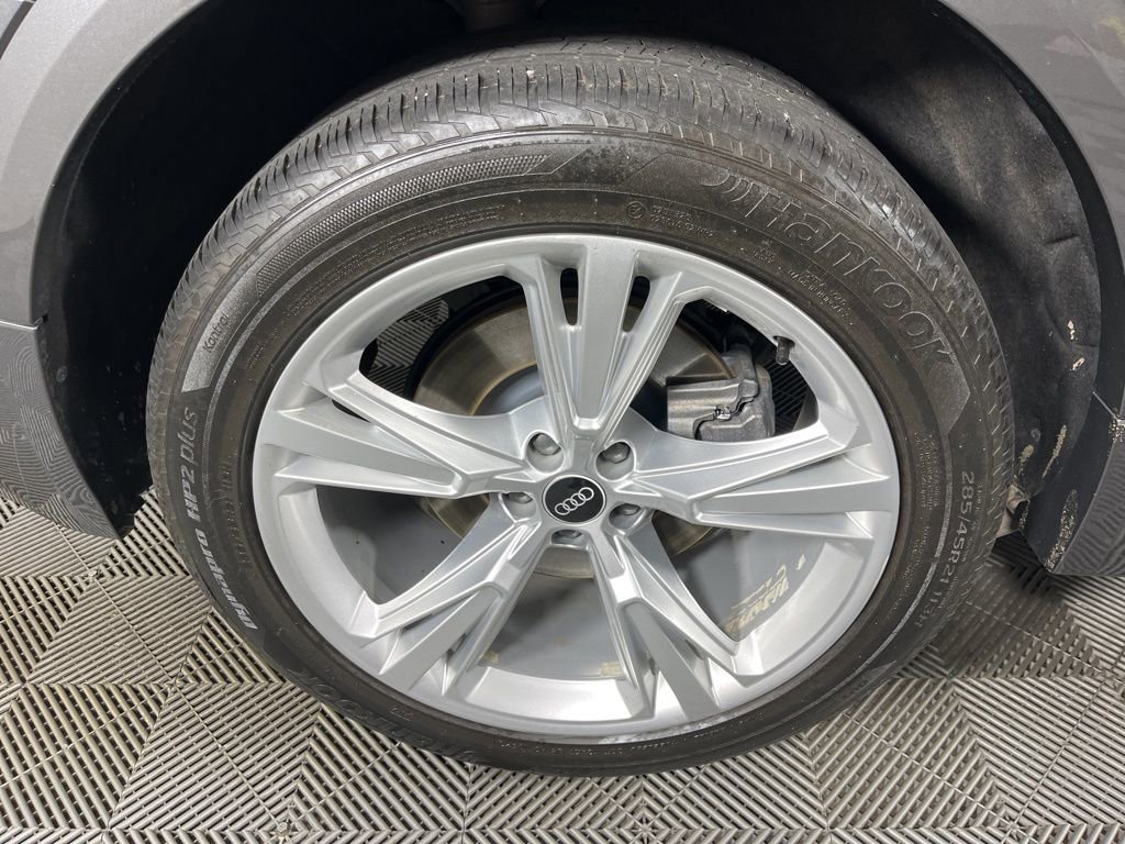 Used 2021 Audi Q8 Premium Plus w/ Premium Plus Package image 18