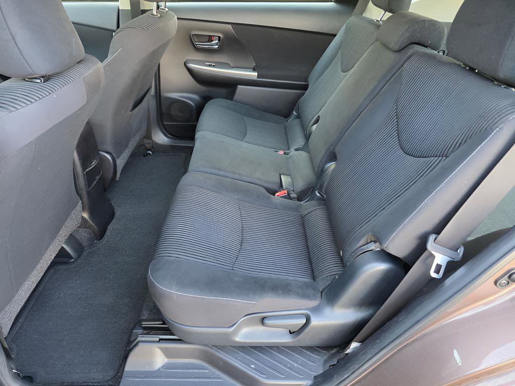 Used 2015 Toyota Prius V Two image 15