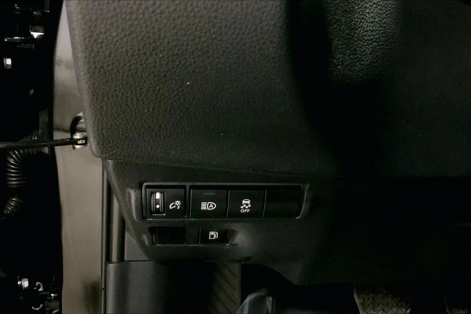 Used 2024 Toyota Corolla Cross AWD Hybrid image 35