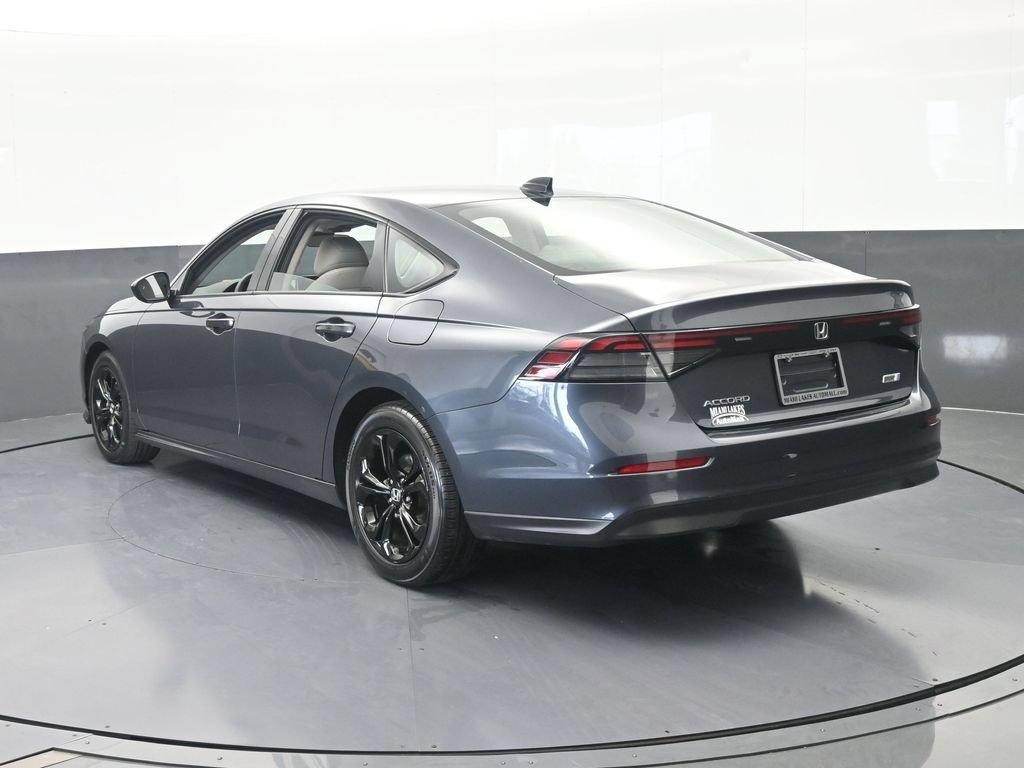 Used 2025 Honda Accord SE image 4