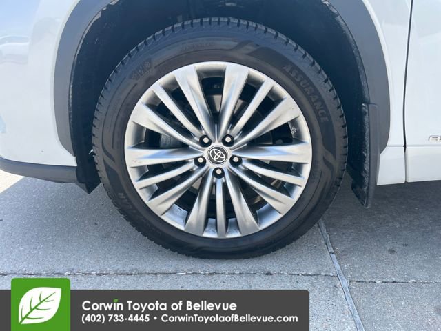 Used 2023 Toyota Highlander Platinum AWD/4WD image 26