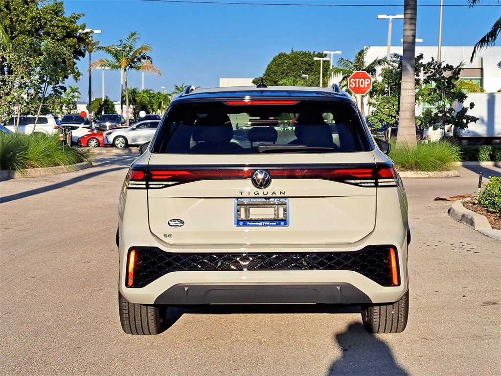 New 2026 Volkswagen Tiguan SE R-Line image 4