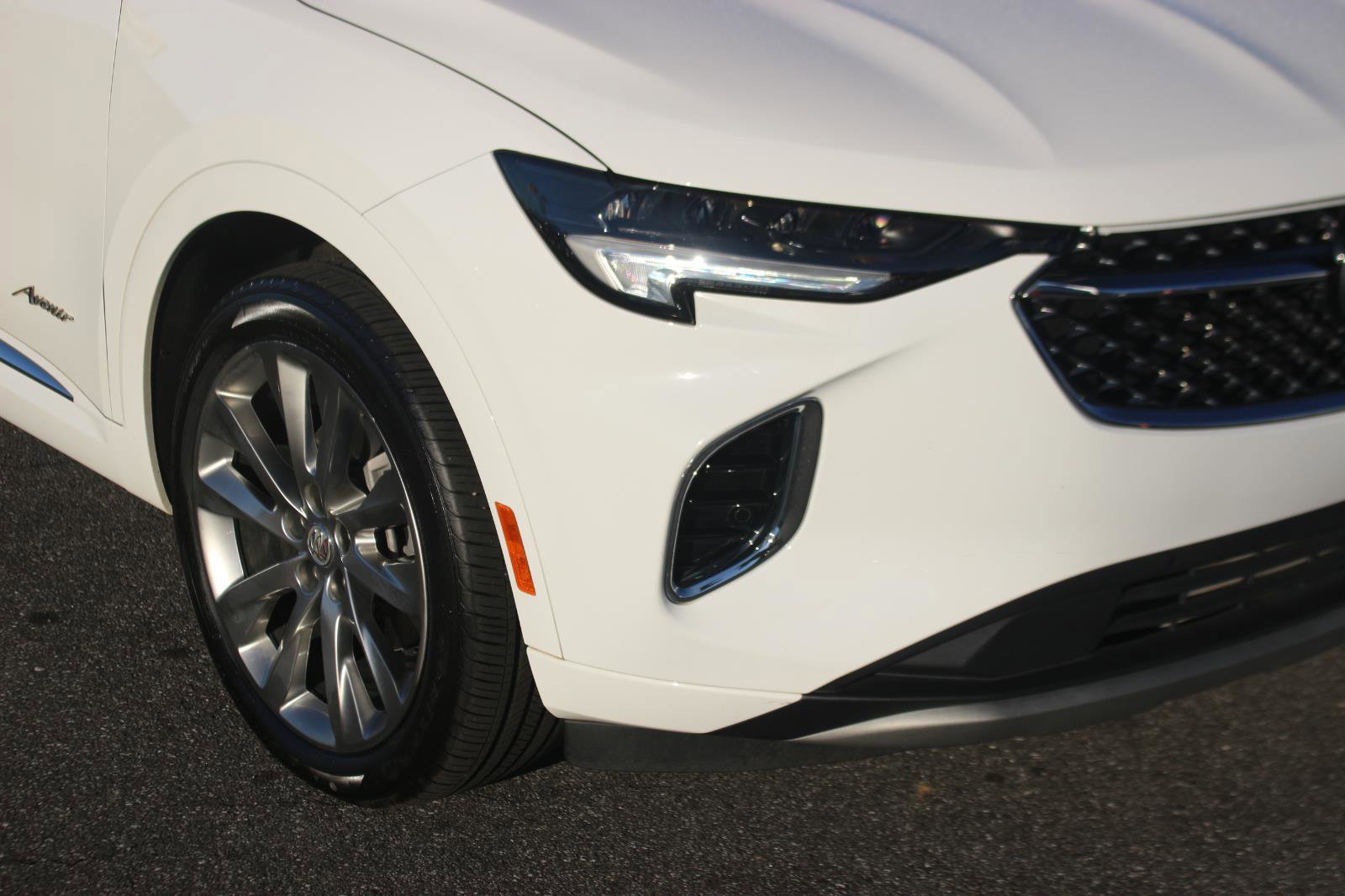 Used 2022 Buick Envision Avenir w/ Safety Package image 8