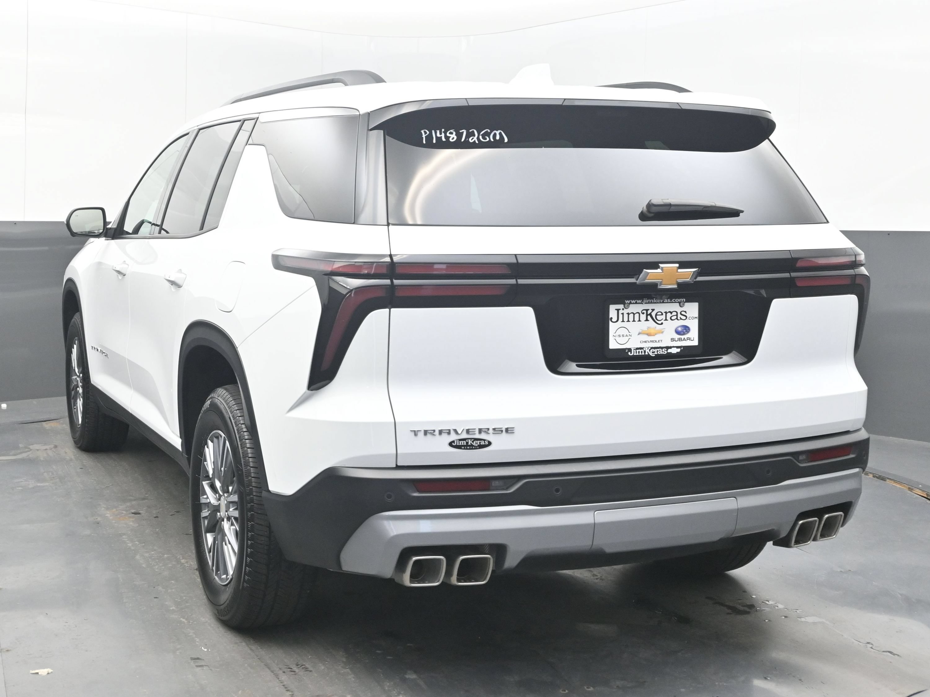 Certified 2026 Chevrolet Traverse LT w/ Driver Confidence Package FWD image 8