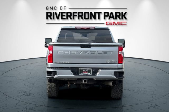 Used 2024 Chevrolet Silverado 3500 High Country w/ High Country Premium Package AWD/4WD image 4