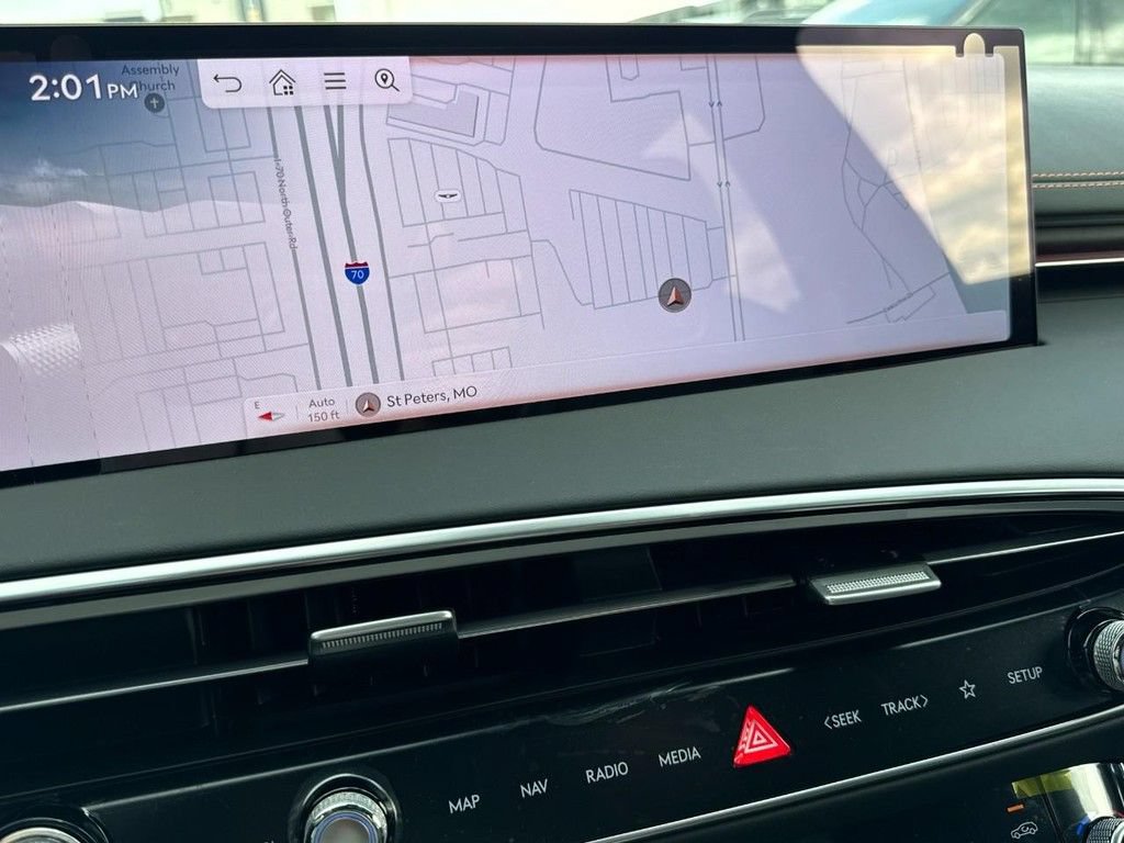 New 2026 Genesis GV70 2.5T Sport Prestige AWD/4WD image 17